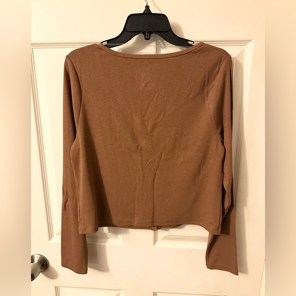 A New Day Brown Button-Up Women's Top - Picture 2 of 5